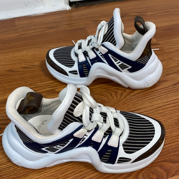 Louis Vuitton Archlight Sneaker - Picture 4 of 4